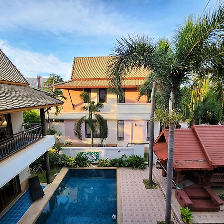 Punnapha Pool Villa Pattaya Jomtien Beach Esterno foto